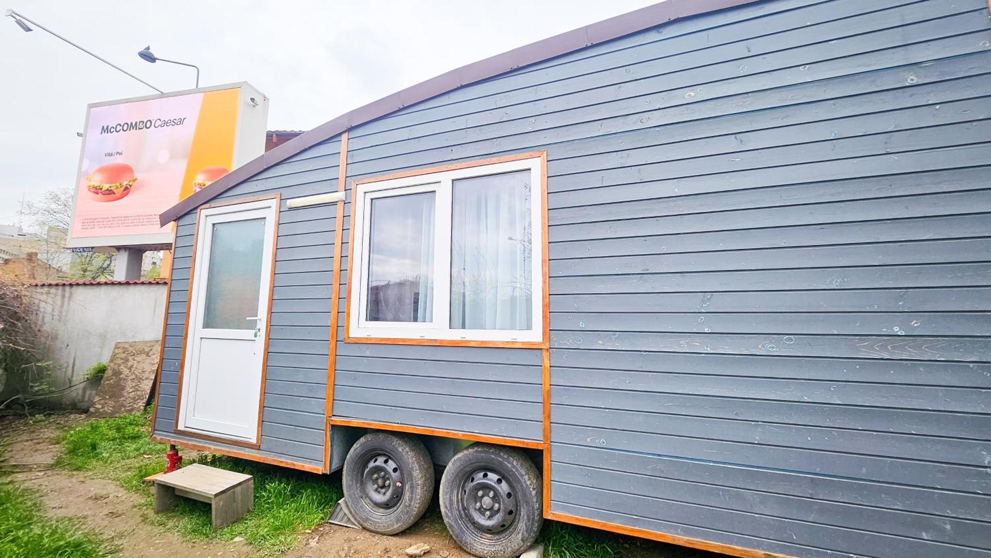 Downtown Tiny Houses Near Cismigiu Gardens ブカレスト エクステリア 写真