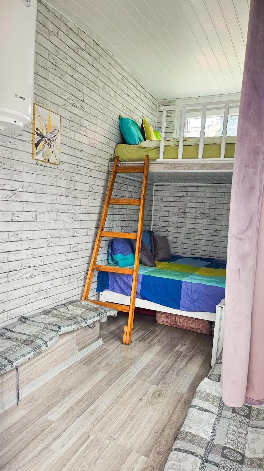 Downtown Tiny Houses Near Cismigiu Gardens ブカレスト エクステリア 写真