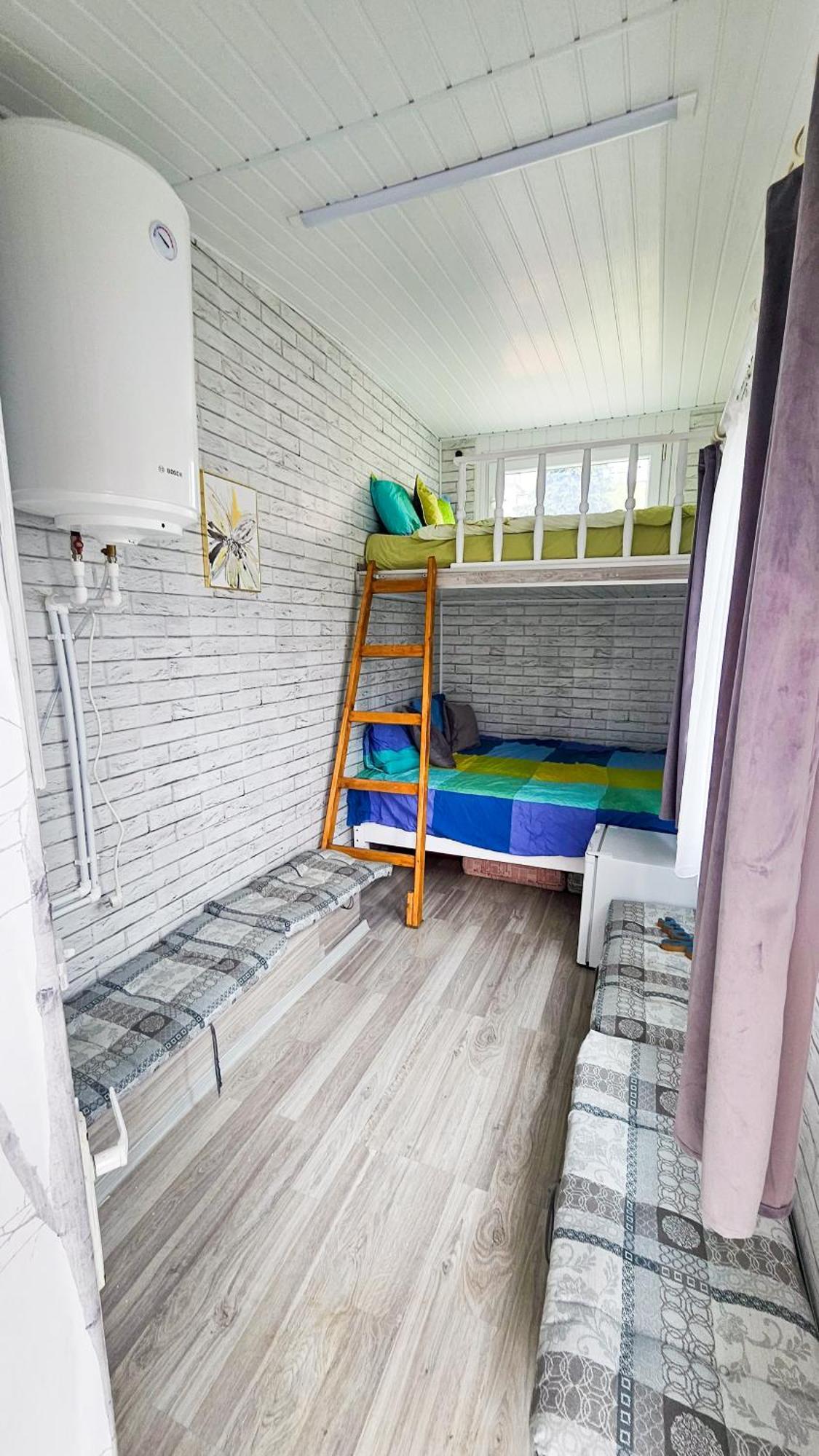 Downtown Tiny Houses Near Cismigiu Gardens ブカレスト エクステリア 写真
